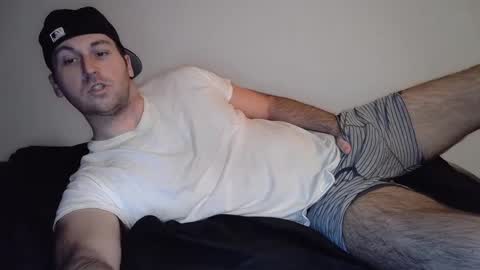 Snapshot of theetwohander chatting on March 5, 4:02 am Theetwohander online show from March 5, 4:02 am