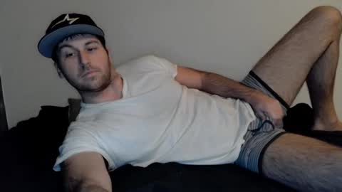 Snapshot of theetwohander chatting on January 27, 2:53 am Theetwohander online show from January 27, 2:53 am