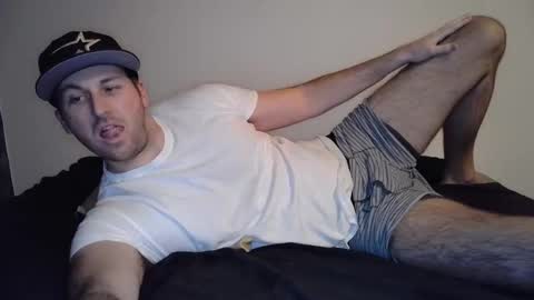 Snapshot of theetwohander chatting on February 19, 2:23 am Theetwohander online show from February 19, 2:23 am