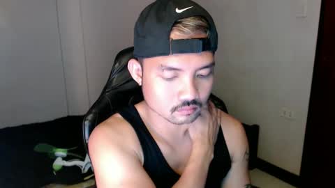 Snapshot of thefriskyasian chatting on January 27, 4:20 am Jaycee online show from January 27, 4:20 am