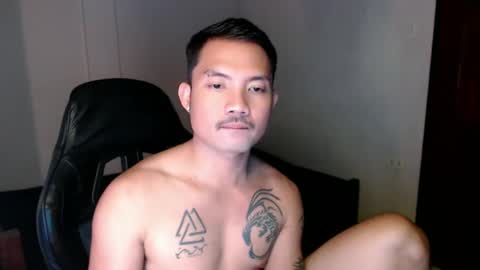 Snapshot of thefriskyasian chatting on January 9, 4:49 pm Jaycee online show from January 9, 4:49 pm