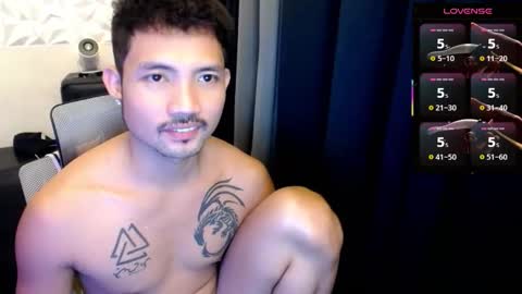 Snapshot of thefriskyasian chatting on September 24, 5:22 pm Jaycee online show from September 24, 5:22 pm