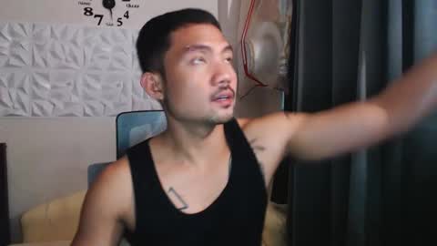 Snapshot of thefriskyasian chatting on December 7, 4:58 pm Jaycee online show from December 7, 4:58 pm