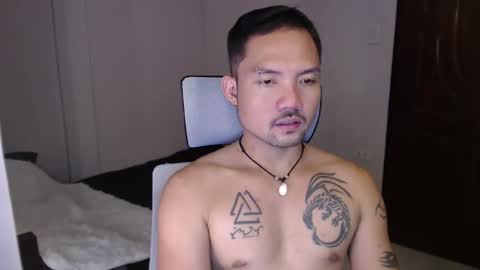 Snapshot of thefriskyasian chatting on December 2, 3:45 pm Jaycee online show from December 2, 3:45 pm