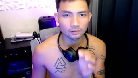 Snapshot of thefriskyasian chatting on September 9, 6:29 pm Jaycee online show from September 9, 6:29 pm