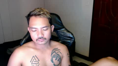 Snapshot of thefriskyasian chatting on January 23, 7:40 pm Jaycee online show from January 23, 7:40 pm