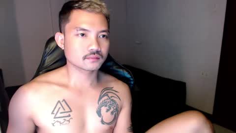 Snapshot of thefriskyasian chatting on January 14, 8:04 pm Jaycee online show from January 14, 8:04 pm