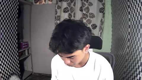 Xerxis online show from December 5, 8:44 am