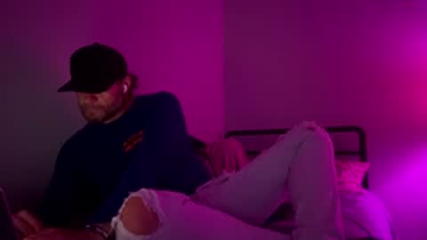 theiroil69 online show from November 27, 5:11 am