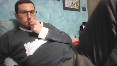 Snapshot of theitalianx95x chatting on December 11, 9:44 pm theitalianx95x online show from December 11, 9:44 pm