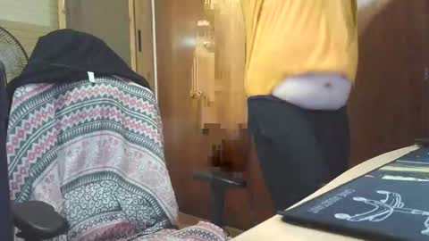 thekier online show from December 5, 4:14 pm