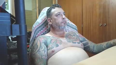 Snapshot of thekier chatting on October 17, 6:45 pm thekier online show from October 17, 6:45 pm