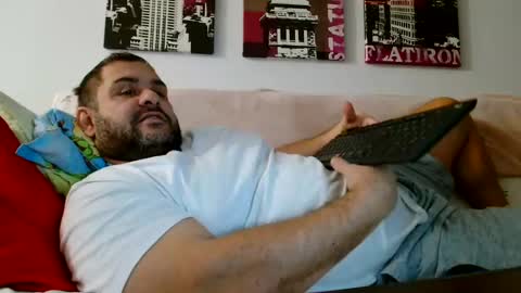 Snapshot of themastercomander chatting on December 17, 10:00 pm Big Alpha Daddy Master online show from December 17, 10:00 pm