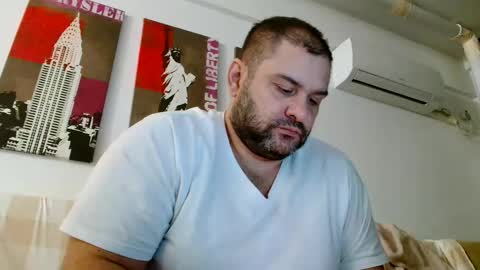 Snapshot of themastercomander chatting on February 17, 12:32 am Big Alpha Daddy Master online show from February 17, 12:32 am