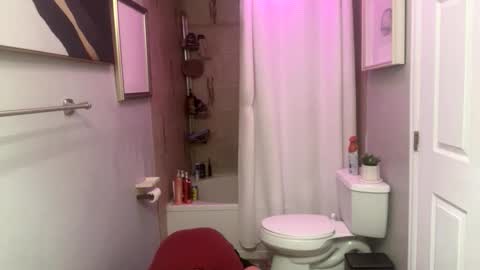 themaxwood online show from April 14, 9:14 pm