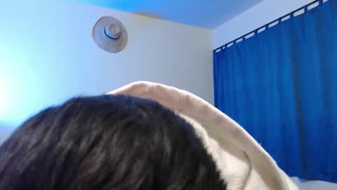 Theo online show from November 14, 8:21 pm