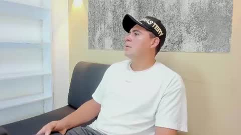 Theo online show from June 10, 7:36 pm