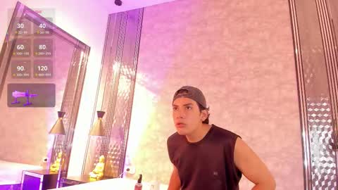 Theo online show from November 21, 3:22 pm