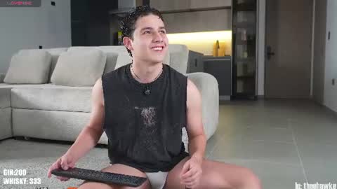  THEO- MATEO  online show from June 16, 11:07 pm