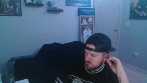 theone0722326 online show from February 3, 6:22 am