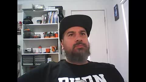 Snapshot of theozbeardguy chatting on October 7, 3:10 am aussiebeard online show from October 7, 3:10 am