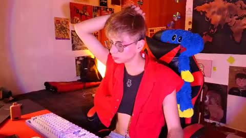 Matt independent model  online show from April 24, 10:23 pm