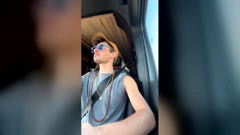 therealdylansdick online show from February 4, 9:32 pm