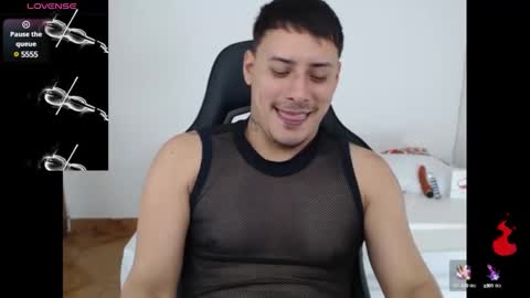 Snapshot of therokalejandro chatting on January 9, 3:12 pm ALEJANDRO online show from January 9, 3:12 pm