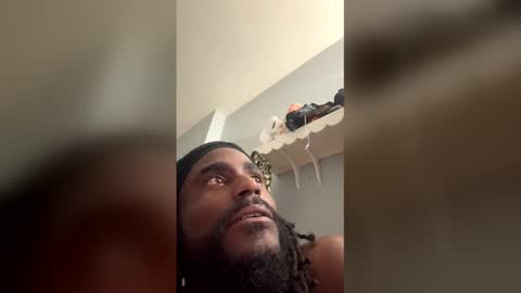 theroyalredz online show from April 30, 7:15 am