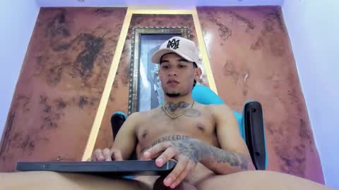 theskinny8inch_ online show from November 23, 5:40 am