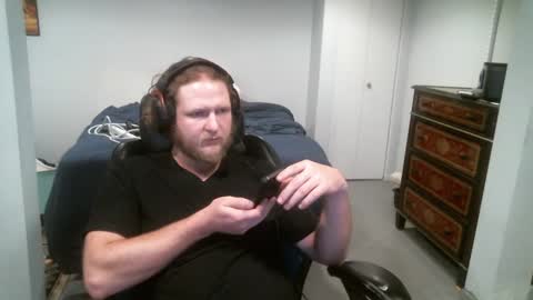 Snapshot of thetravalman chatting on October 9, 8:08 am vagabond online show from October 9, 8:08 am