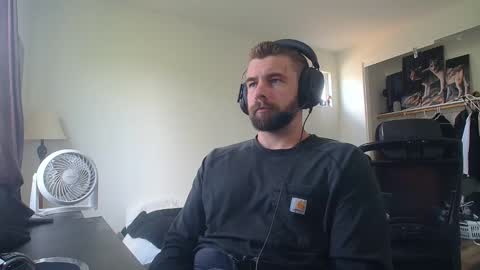 troy online show from April 11, 7:17 pm