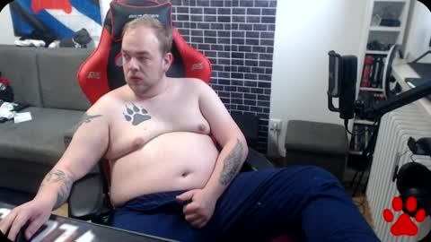 Snapshot of thewolfy31 chatting on December 30, 12:31 pm PupWolfy online show from December 30, 12:31 pm