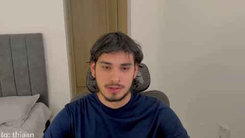 Snapshot of thiaan__ chatting on September 28, 4:21 am thiaan__ online show from September 28, 4:21 am