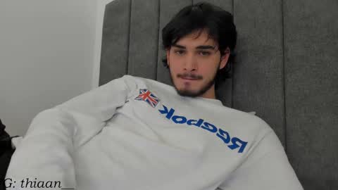 Snapshot of thiaan__ chatting on September 24, 3:50 am thiaan__ online show from September 24, 3:50 am