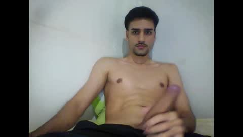 Snapshot of thiago22bk chatting on October 11, 4:33 pm thiago22bk online show from October 11, 4:33 pm