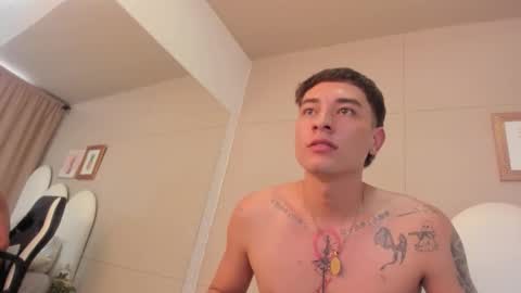 Thiago  online show from March 14, 9:11 pm