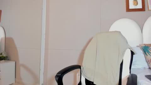 Thiago  online show from March 19, 12:58 am