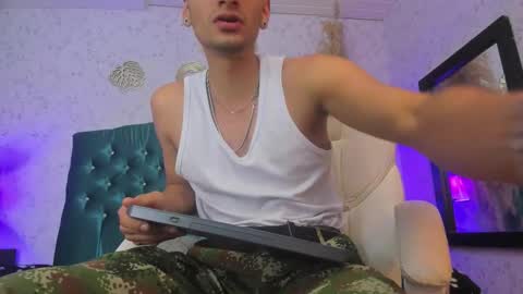 thiago online show from October 14, 12:01 pm