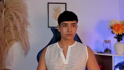 Thiago  online show from June 26, 11:07 pm