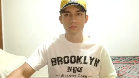 thiago_deseo69 online show from May 2, 12:02 am