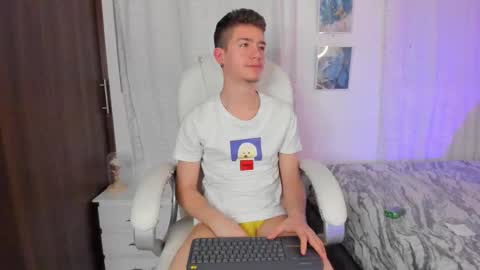 Snapshot of thiago_james69 chatting on September 29, 2:32 am Manuel online show from September 29, 2:32 am