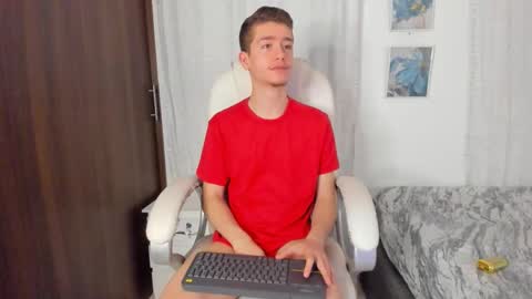 Snapshot of thiago_james69 chatting on October 7, 5:22 am Manuel online show from October 7, 5:22 am