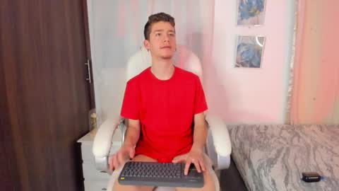 Snapshot of thiago_james69 chatting on October 12, 2:49 am Manuel online show from October 12, 2:49 am