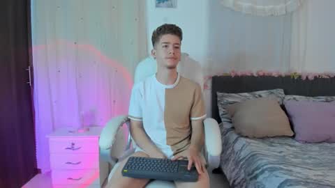 Manuel online show from December 16, 5:58 am