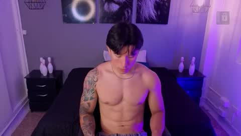 Thiago  online show from March 17, 12:40 pm