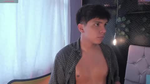 thiago online show from April 21, 3:29 pm