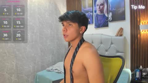 Snapshot of thiago_kozak chatting on October 2, 8:13 pm thiago online show from October 2, 8:13 pm