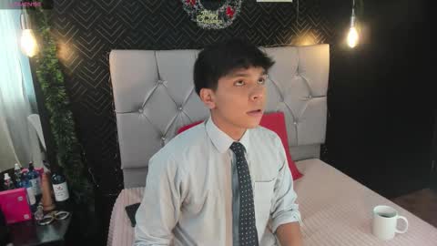 thiago online show from November 24, 1:01 pm