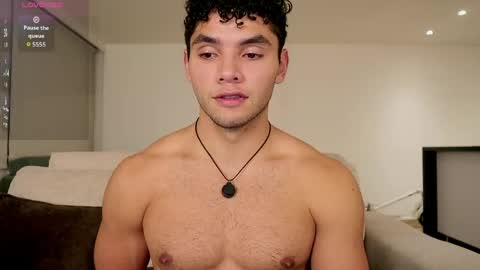 Just Thiago  online show from April 28, 3:22 am
